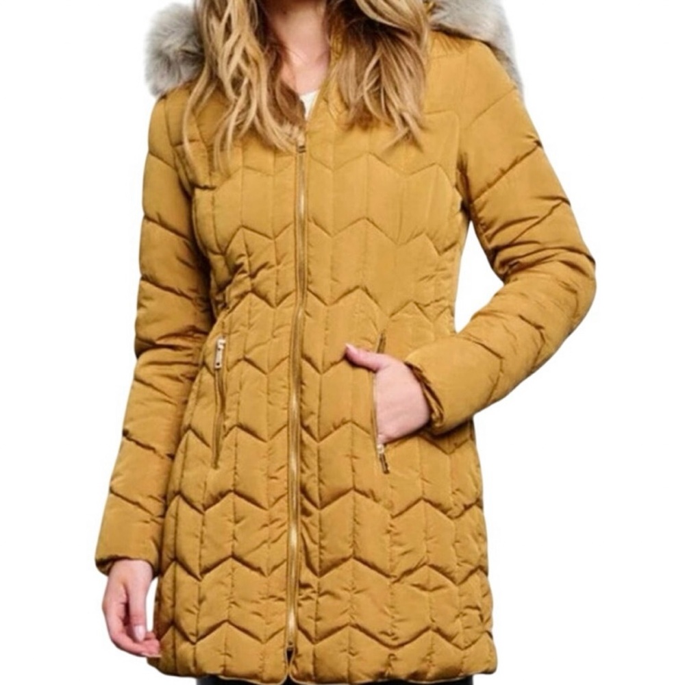 NWT Quilted Puffer Jacket w/ Faux Fur Hood
SM/MED/LG Available! - Picture 10 of 13